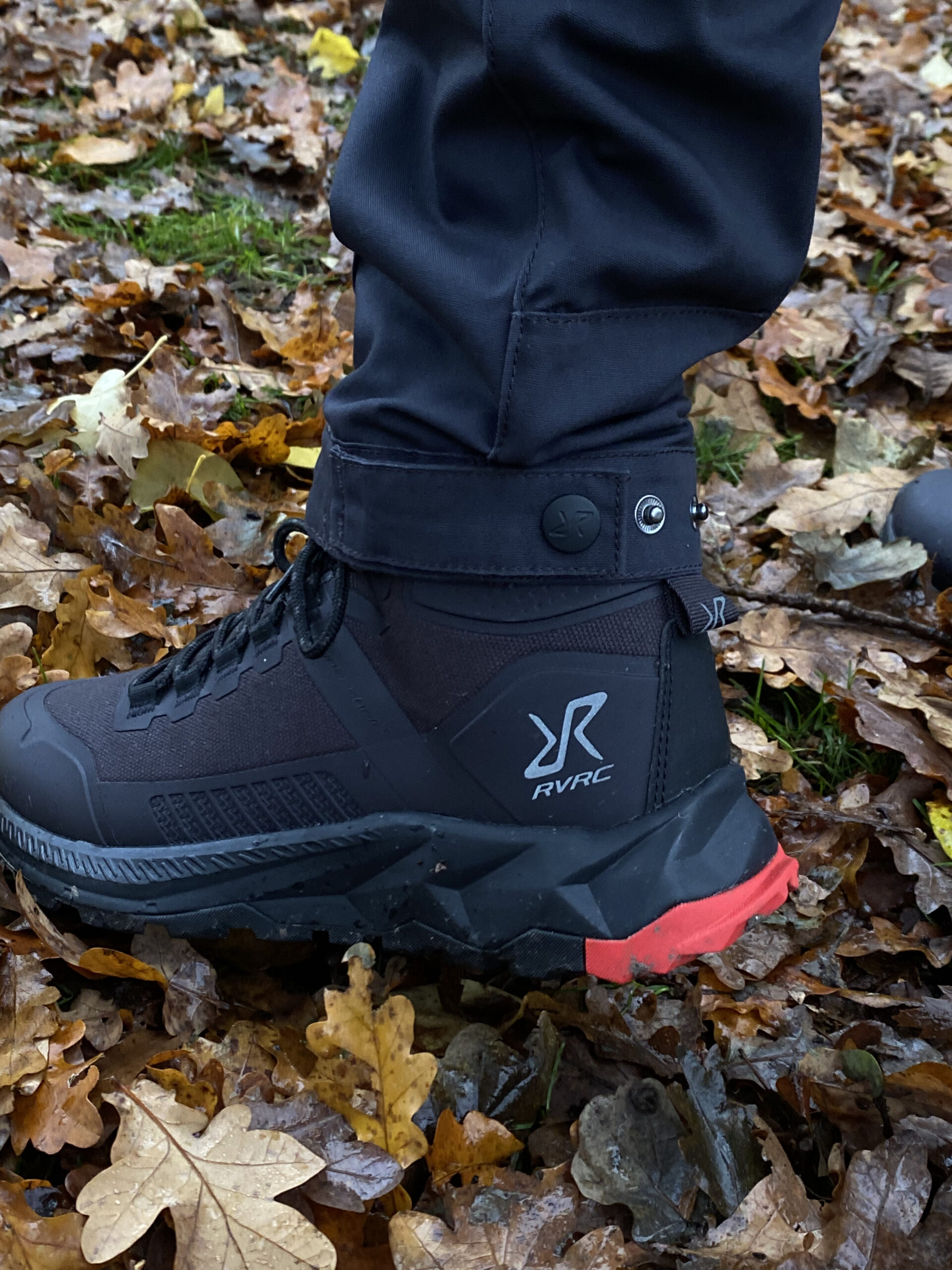 revolutionrace-phantom-trail-mid-waterproof-vandrestoevler-close