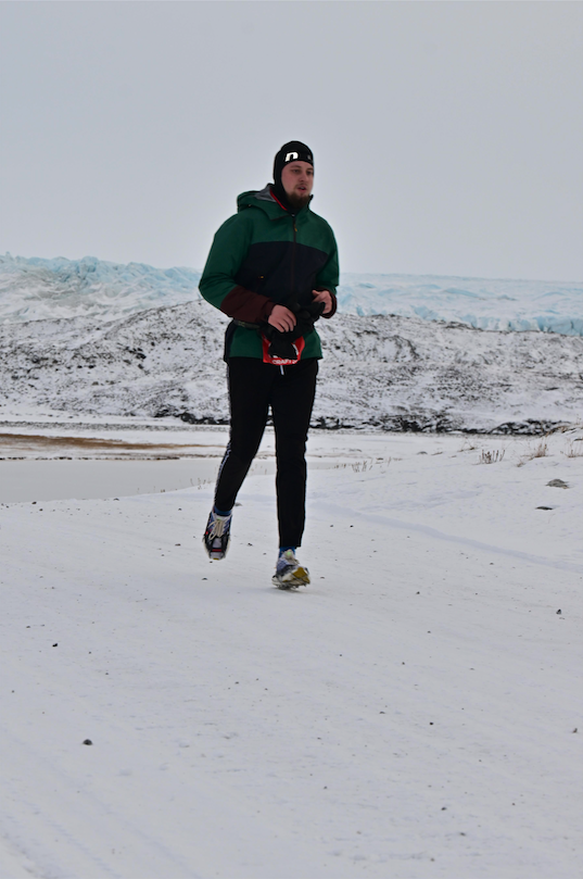 polar-circle-halvmaraton-niklas-stonor-loeb