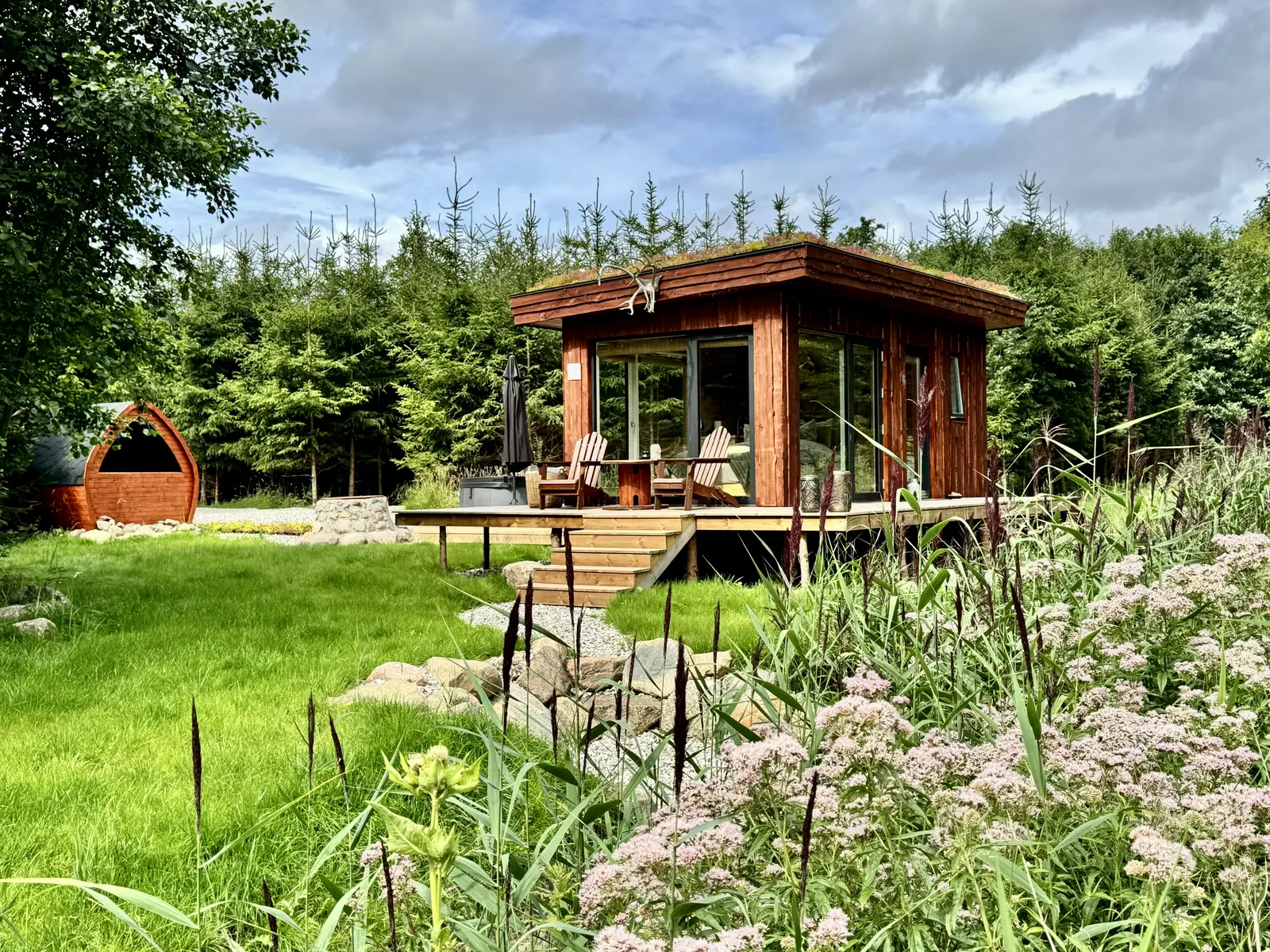 skovperlen-luksus-tiny-house-med-privat-spa
