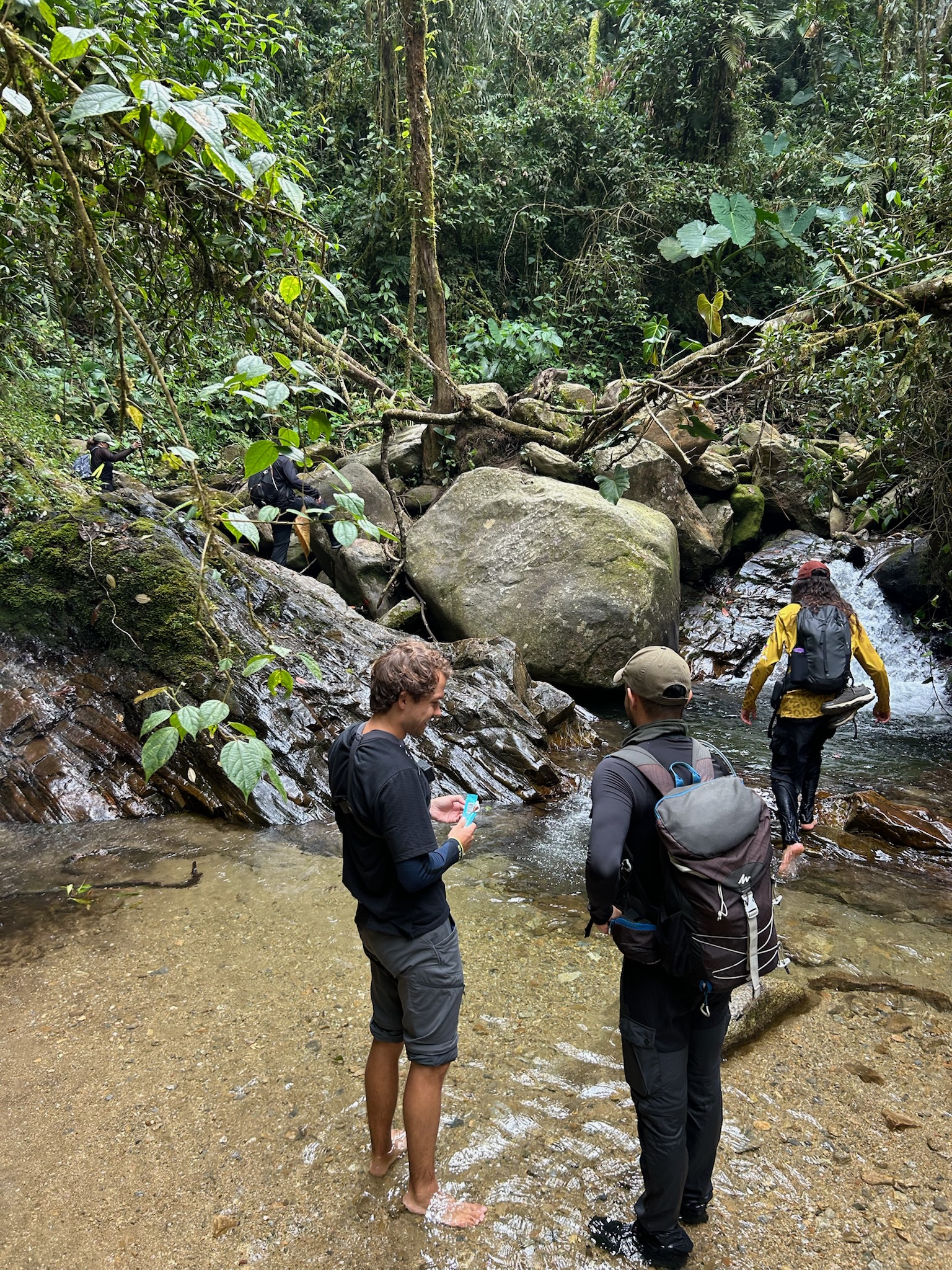 chorro-campanas-christian-thomsen-gaar-paa-sten-og-vand-05