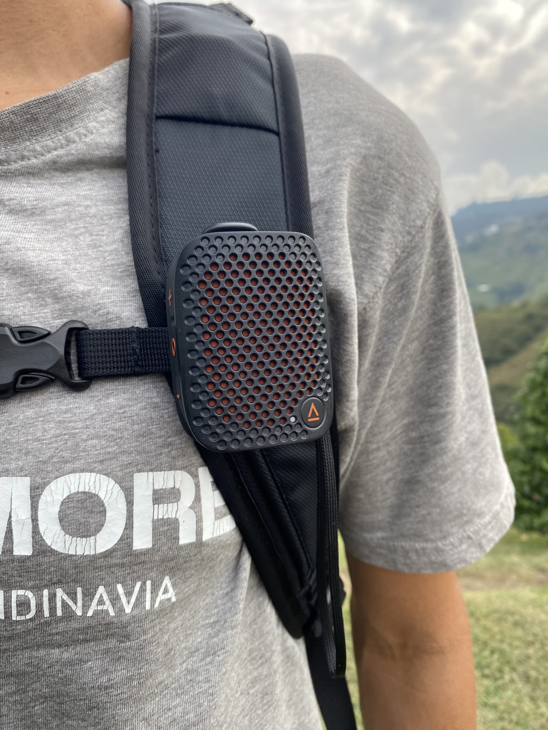 creative-muvo-free-hoejtaler-paa-rygsaek