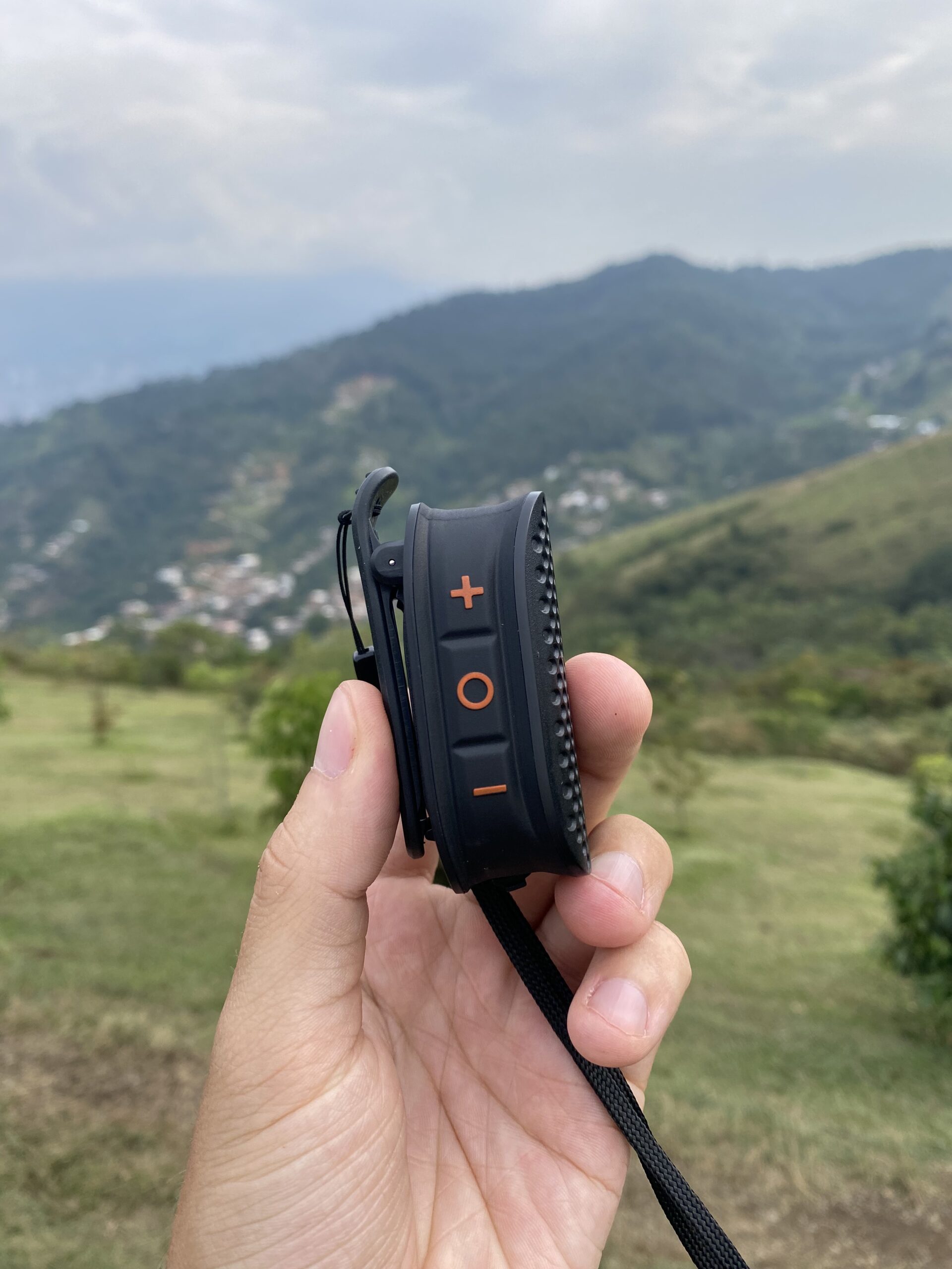 creative-muvo-free-speaker-knapper