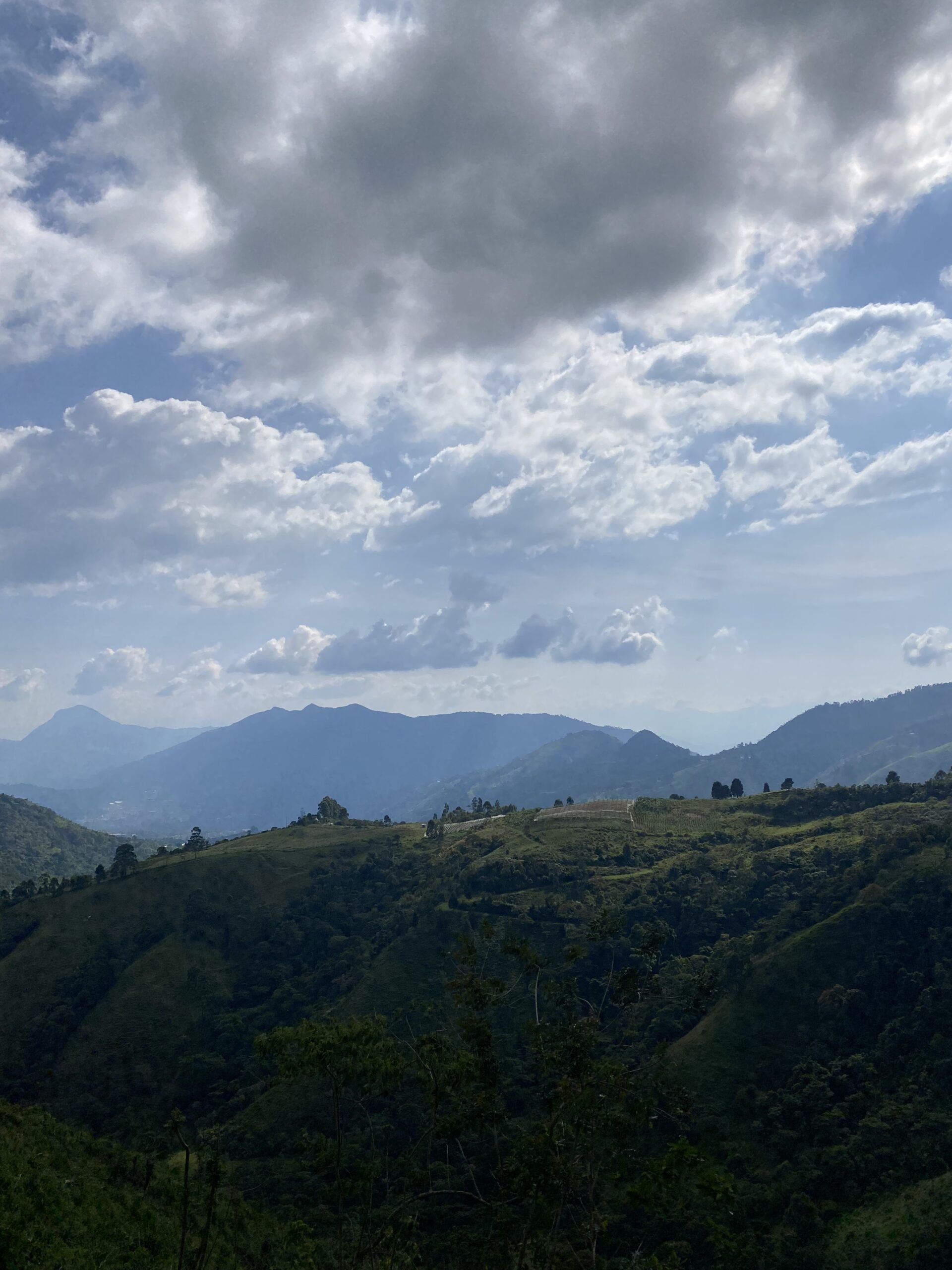 la-estrella-til-angelopolis-medellin-vandrerute-bjerge-01