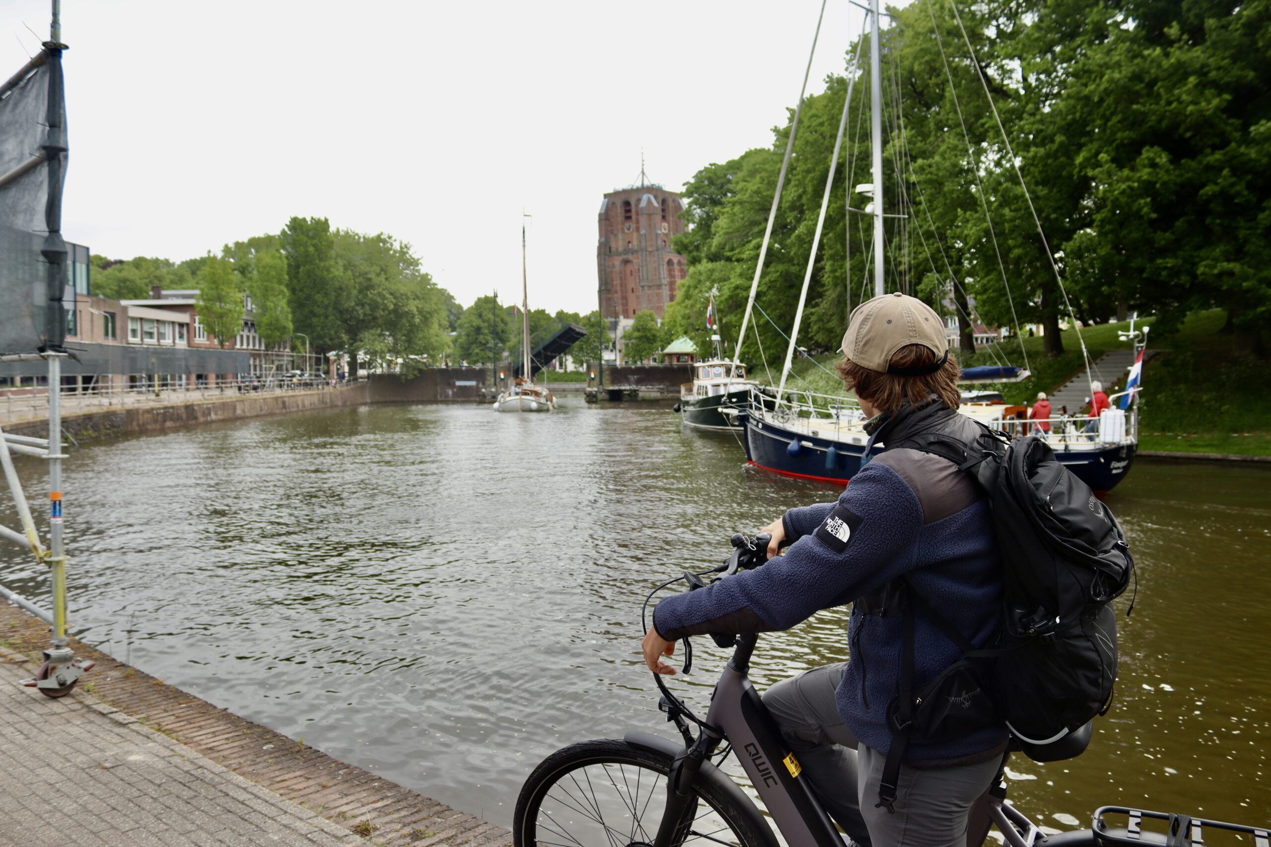 christian-thomsen-kigger-paa-knooppunten-leeuwarden-01