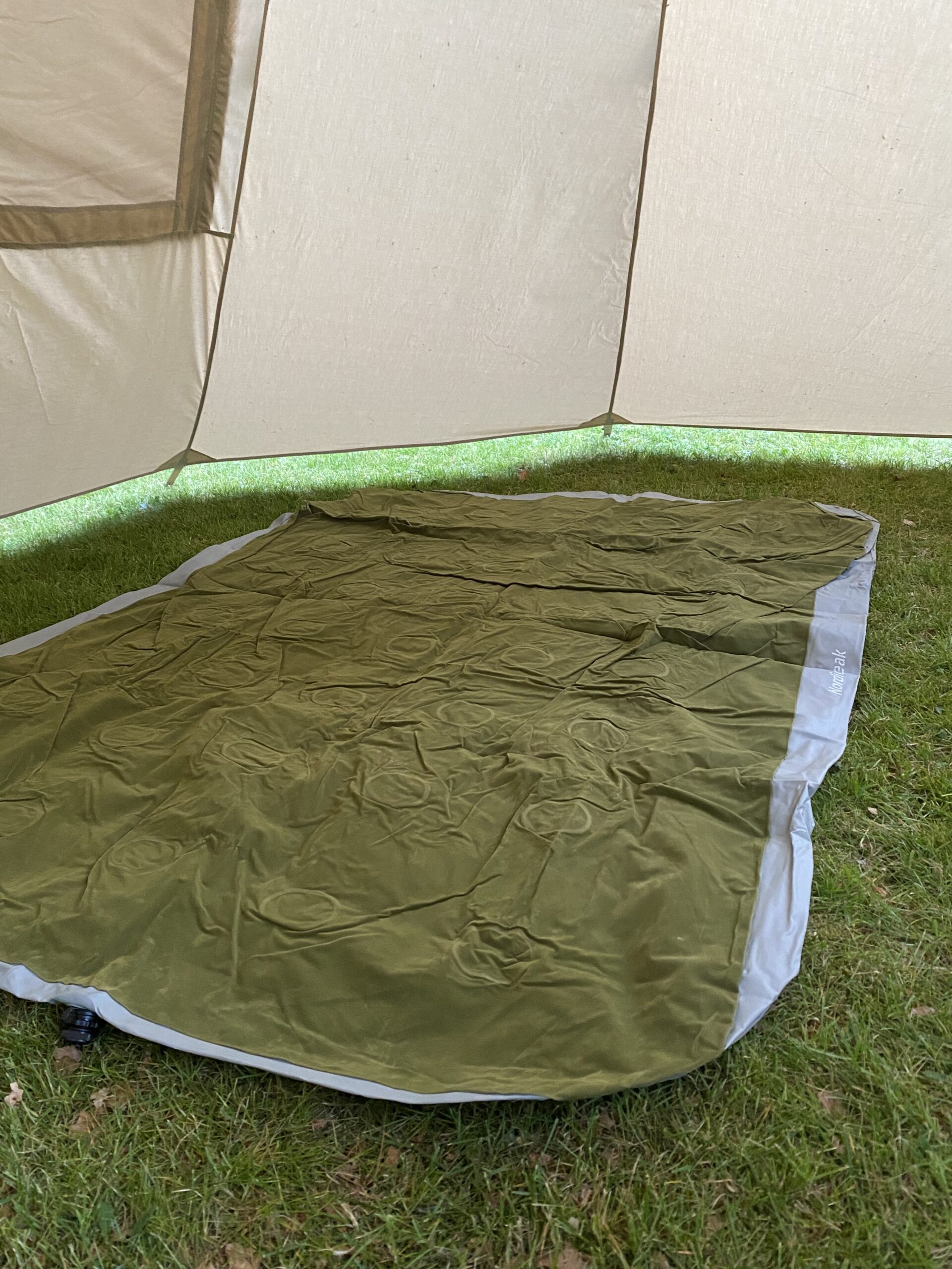 nordic-peak-dobbelt-luftmadras-i-telt