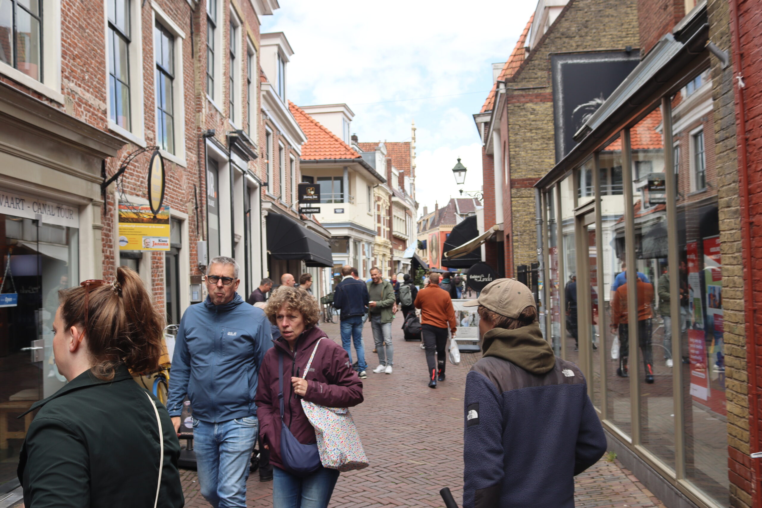 smalle-og-hyggelige-gader-i-leeuwarden-02