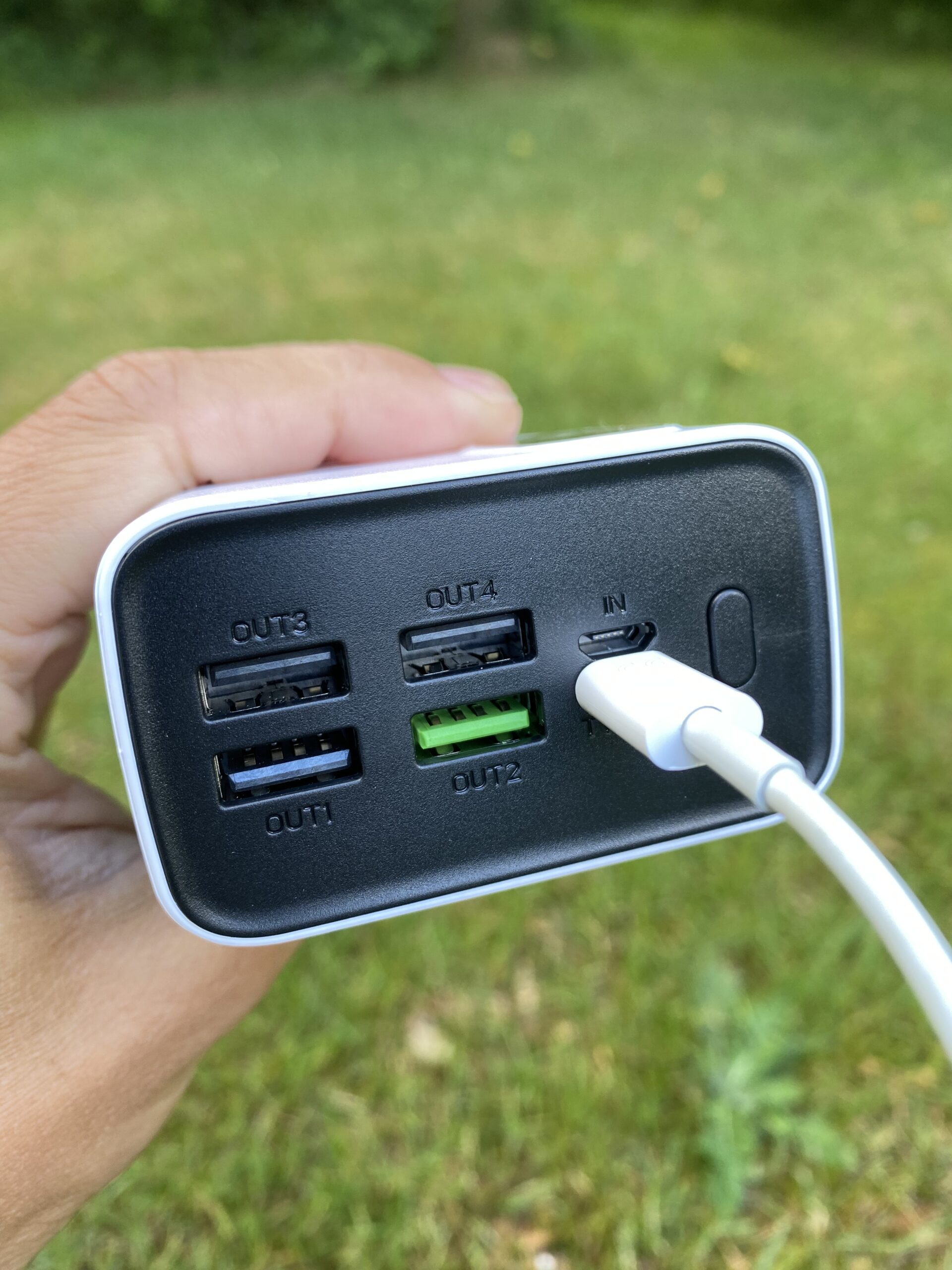 powerkit-powerbank-30000-mah-indgange