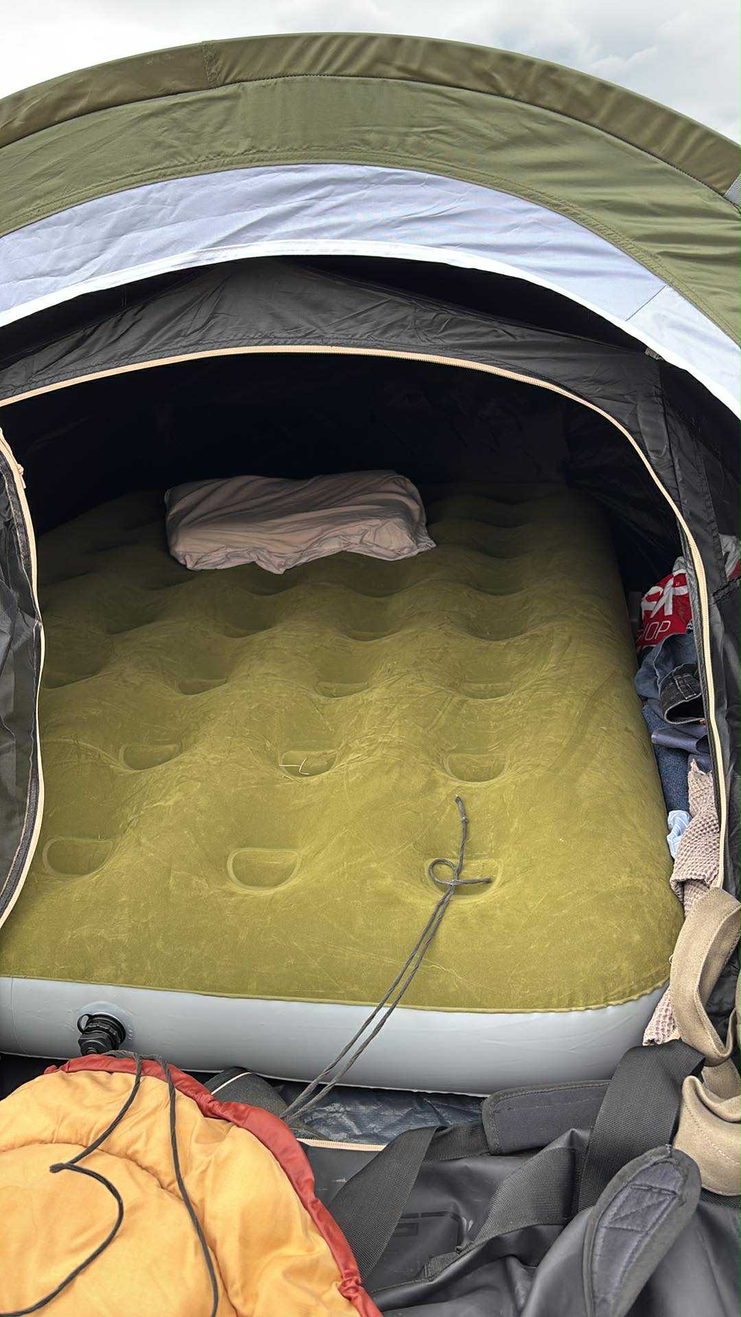 nordic-peak-dobbelt-luftmadras-paa-roskilde-festival